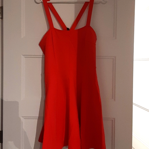 Summer dress - Picture 1 of 3